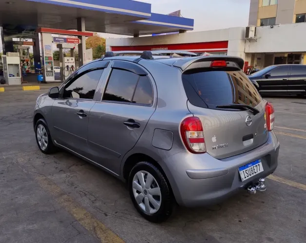 Nissan March 1.0 16V Flex Fuel 5P 2012