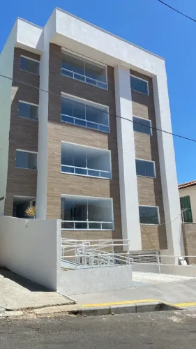 Apartamento para aluguel possui 92 metros quadrados com 2 quartos