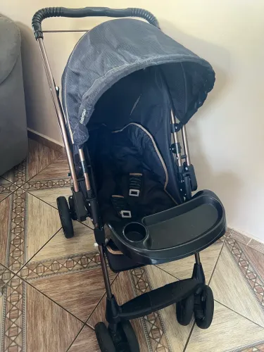 Carrinho de passeio de bebê 