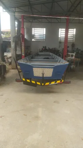 Vendo bote Novo com carretinha 