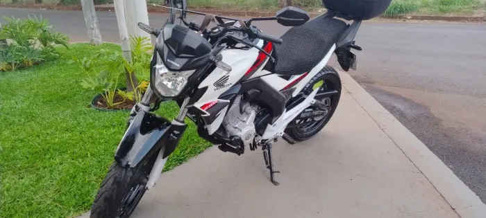Honda Twister 250 - Original / Ano 2029 / Único Dono