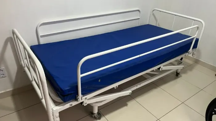 Cama Hospitalar Pilati + Colchão Hospitalar