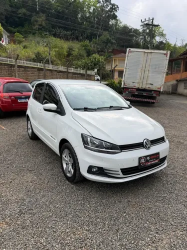 Volkswagen Fox Comfortline 1.6 Flex 8V 5P 2018