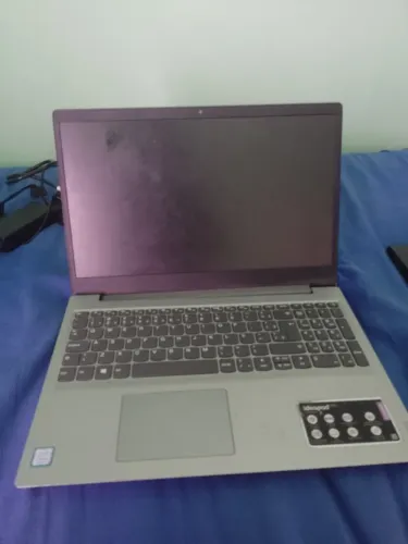 Notebook Lenovo IdeaPad S145 usado em excelente estado!