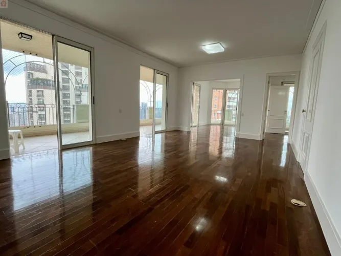 Apartamento de Luxo no Jardim Fonte do Morumbi: 4 Quartos, 4 Suítes, 3 Salas, 5 Banheiros
