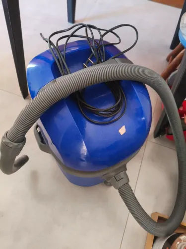 Aspirador Eletrolux 110wts pouco uso excelente 1500 potência ÁGUA E PÓ SHOW DE BOLA
