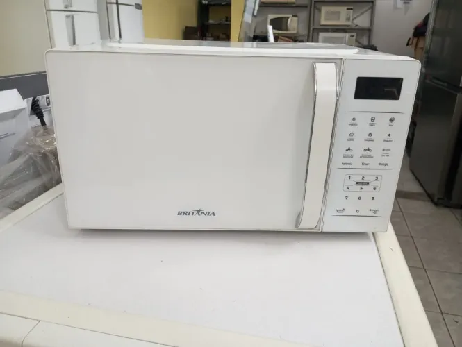 Microondas Britânia 20L 127V 