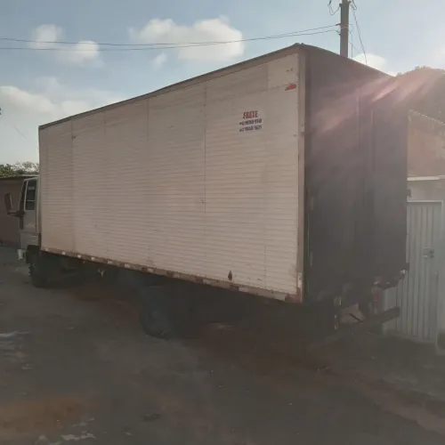 CAMINHÃO PRA MUDANÇA FAZ
