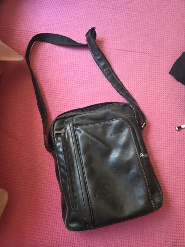 Bolsa lateral de couro