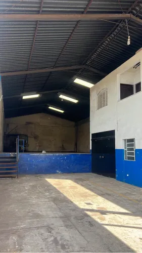 Aluga se Galpao / escritório - Bairro Jardim Riacho
