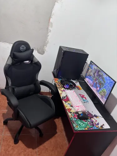 Vendo PC com tudo incluso.