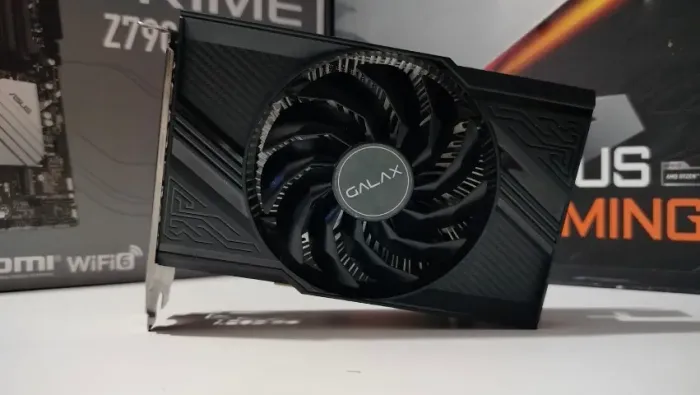 RTX 4060 8GB GALAX Mini