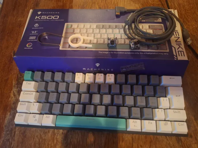 Teclado gamer Ajazz