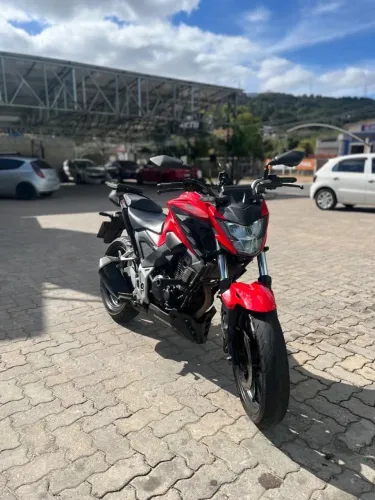 CB 300F