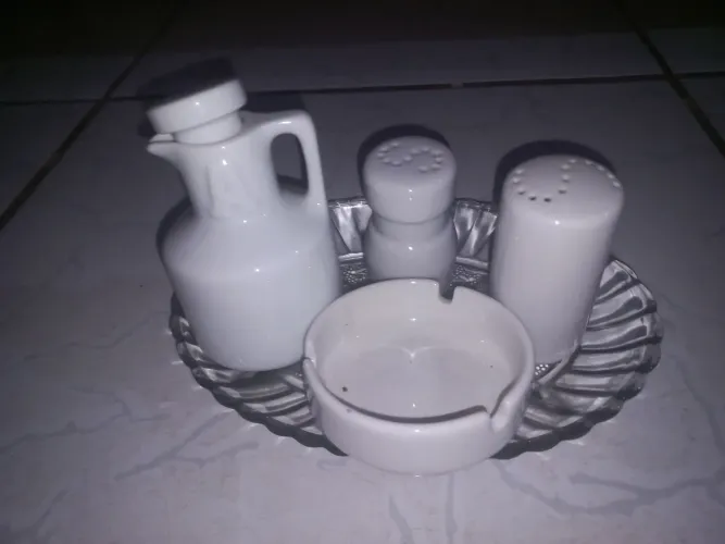 CONJUNTO PORCELANA SCHMIDT 01 SALEIRO 01 AZETEIRA 01 PALITEIRO