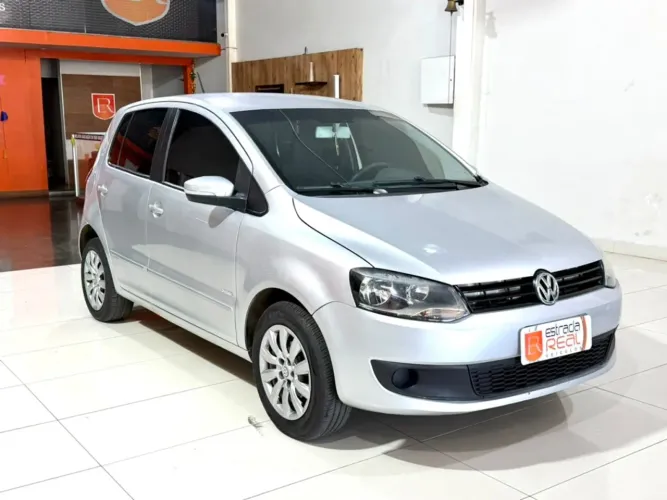 Volkswagen Fox 1.0 MI Total Flex 8V 5P 2014
