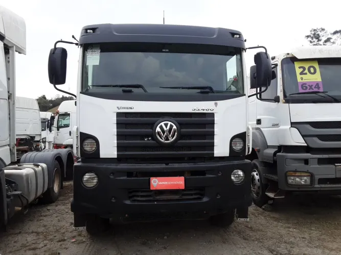 Volkswagen 33.460 33.460 Constellation 6x4 2p (diesel)(E5) 2021/2022 Vamos Seminovos Pinhe