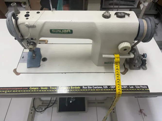 Máquina de costura industrial Siruba