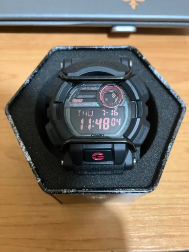 Casio G-Shock GD-400-1DR Completo Impecável