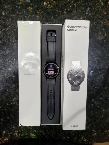 Smartwatch Samsung Galaxy 6 Classic, Pouco uso preto, com caixa e pulseira extra 