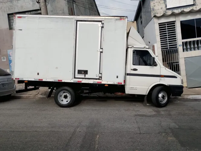 Iveco Daily Chassi 35.1 16v0 2.8 103cv Diesel Mec. 2P 2004
