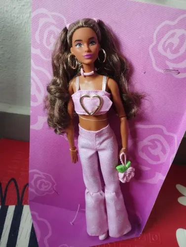 Barbie deluxe style com caixa