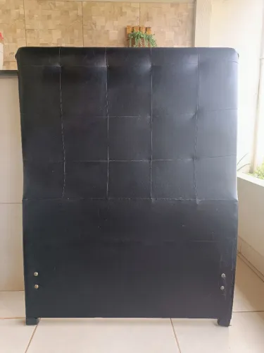 Cabeceira de Cama Box Solteiro em Courino