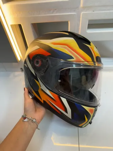 Capacete Peels Icon Pista usado 
