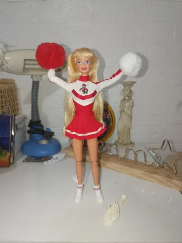 Barbie cheerleader líder de torcida NC State de 1996 importada 