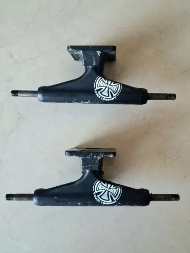 Truck Skate Importado INDEPENDENT USA preto único dono