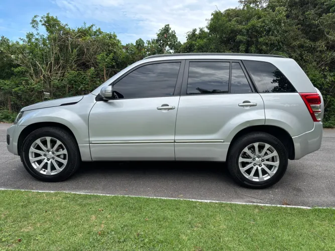 Suzuki Grand Vitara 2.0 16V 4x2/4x4 5P Aut. 2014