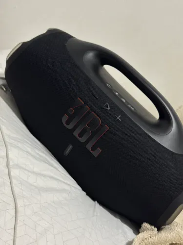 JBL Bombox 4