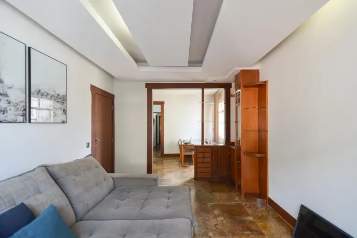 Apartamento à Venda - Coração de Jesus, 3 Quartos, 130 m2