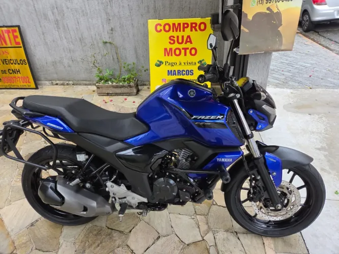 Vendo moto semi nova 