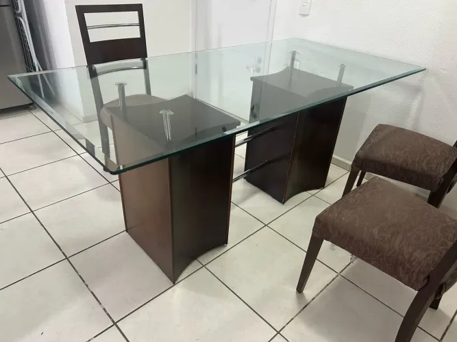Mesa de jantar com 3 cadeiras