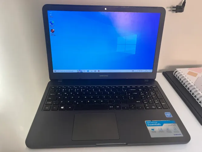 Notebook Samsung 350X NP350XBE / 4GB RAM / HD 500GB / Carregador