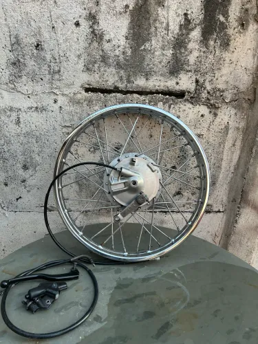 Roda Dianteira raiada a tambor de YBR Factor 125 