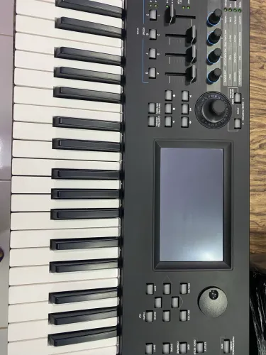 Teclado Yamaha MODX6+ Novo