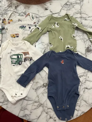 Bodies carters 3 meses