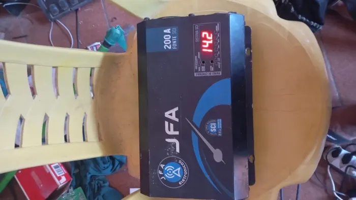 Fonte jfa 200 amperes 