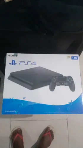 PlayStation 4 slim
