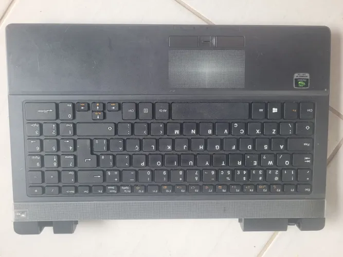 Notebook Avell Titanium B153 (Chassi Clevo) defeito liga sem video sem hd ram tela