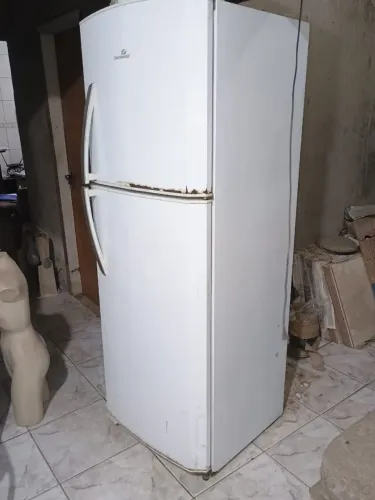 Vendo Geladeira Continental 