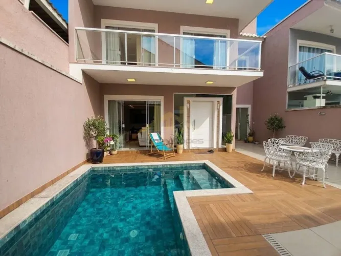 Casa com 5 dormitórios à venda, 200 m² por R$ 1.330.000 - Freguesia (Jacarepaguá) - Rio de