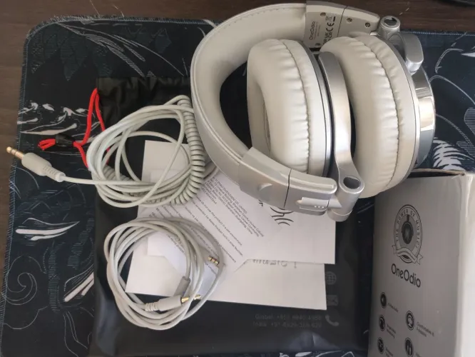 Fone de ouvido OneOdio Studio Pro 10