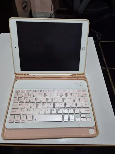 Ipad 7ºGen - Rose Gold 32GB
