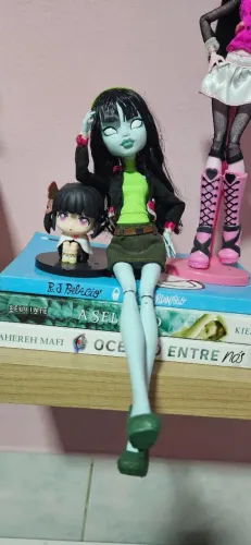 BONECA MONSTER HIGH SCARAH SCREAMS CUSTOMIZADA