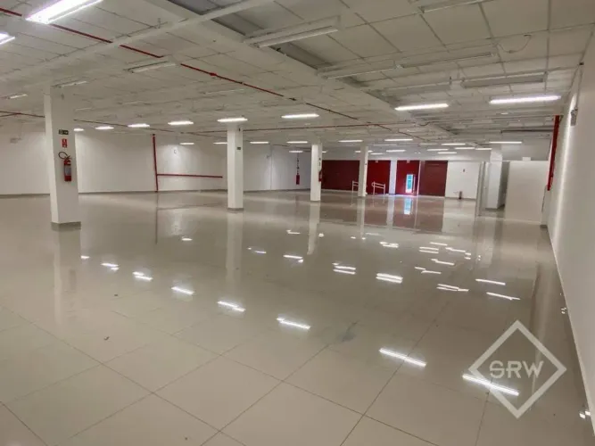 SALÃO PARA LOCAÇÃO, 1200 M² - CENTRO - AMPARO.