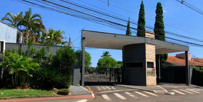 Casa para alugar com 3 quartos no Condomínio Aspen Park na Região Leste de Londrina