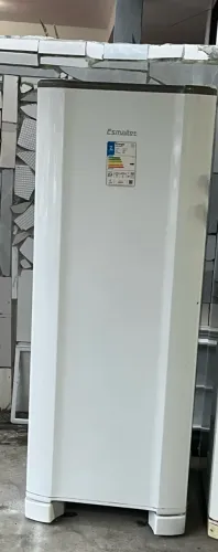 Geladeira esmaltec gelo seco uma porta